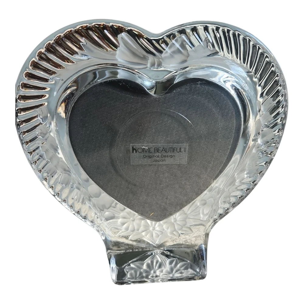 Home Beautiful Japan Heart Shaped Glass Photo Frame – 5x5 Floral Bow Design
